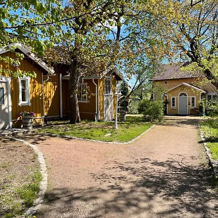 Çiftlik konaklama Taattisten Tila - Taattinen Farm And *