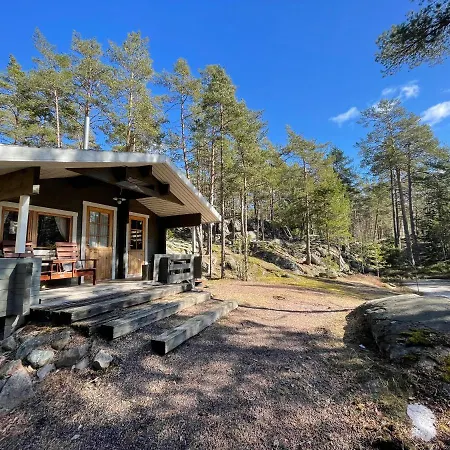 Lantgård Taattisten Tila - Taattinen Farm And Nådendal